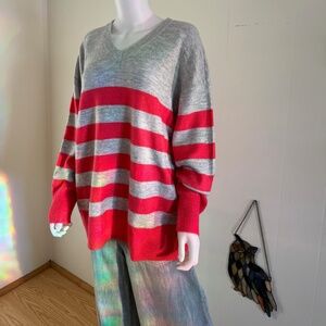 NYNC Hot Barbie Pink and Heather Gray Cozy V-Neck Over-sized Sweater NWT